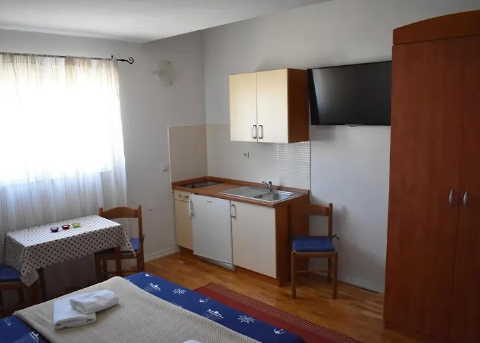 Bombonin * Makarska